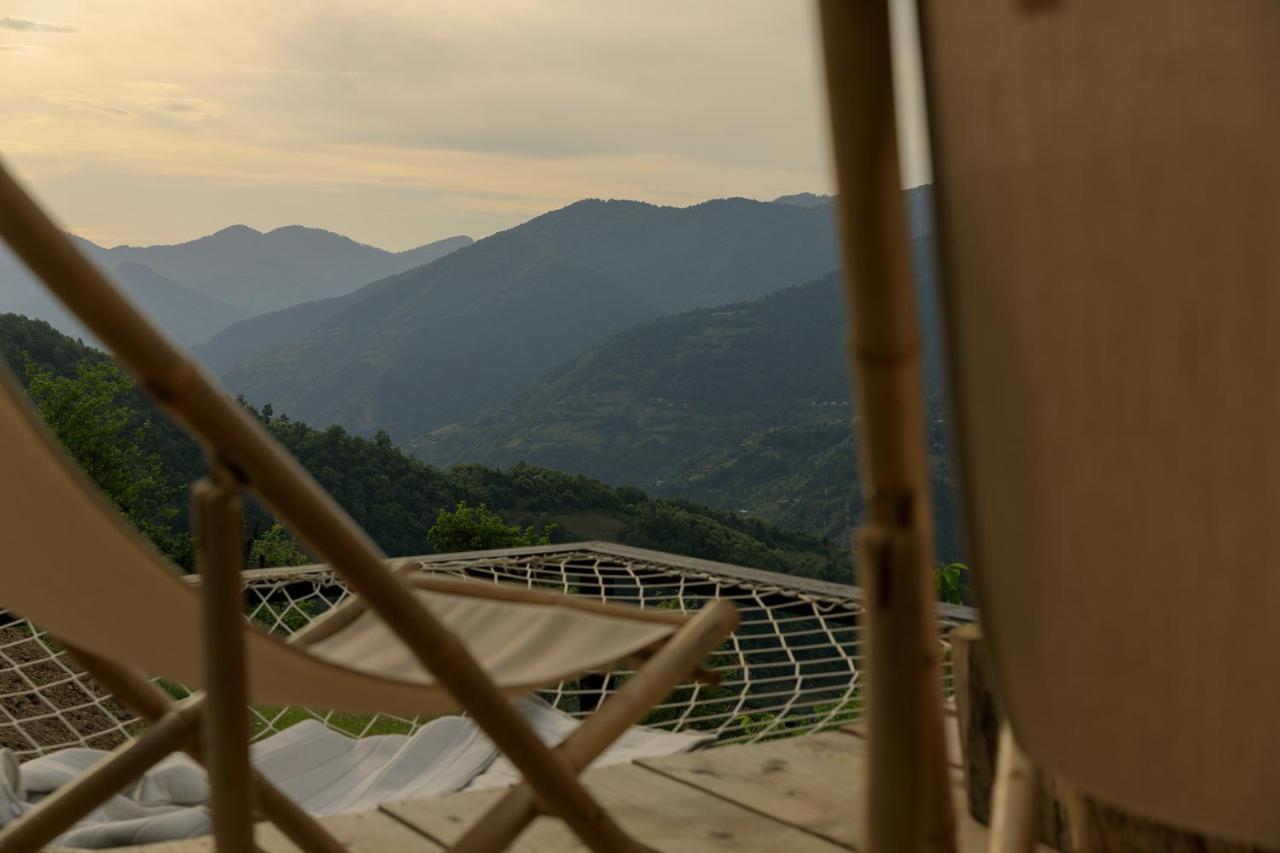 Hill Inn K'eda Екстериор снимка