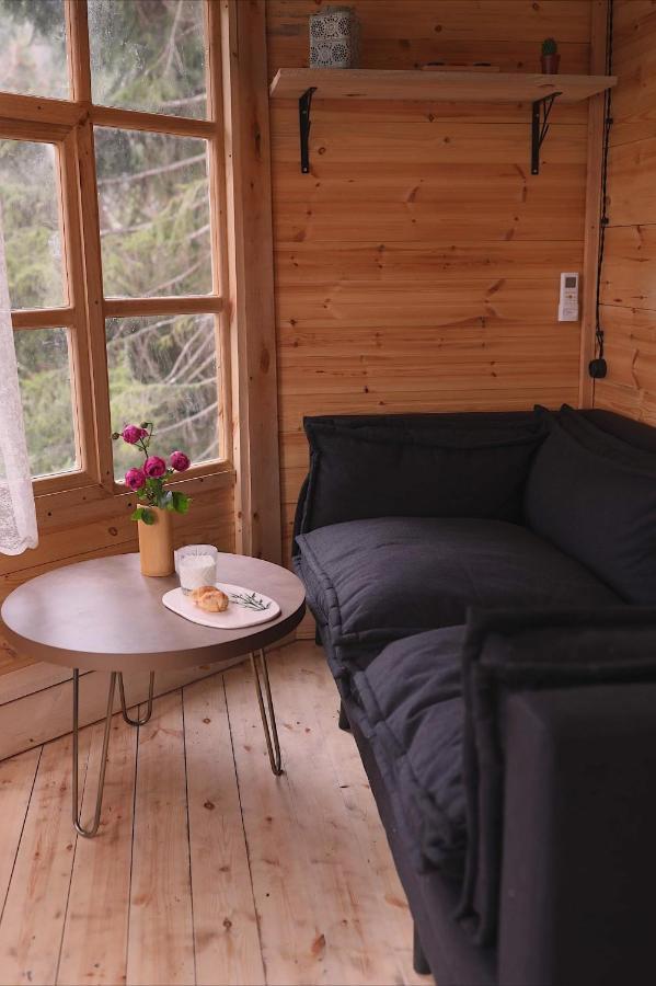 Hill Inn K'eda Екстериор снимка