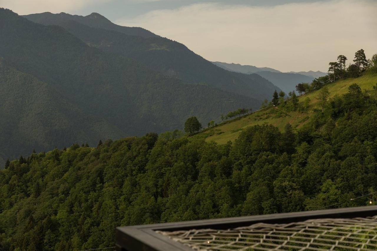 Hill Inn K'eda Екстериор снимка