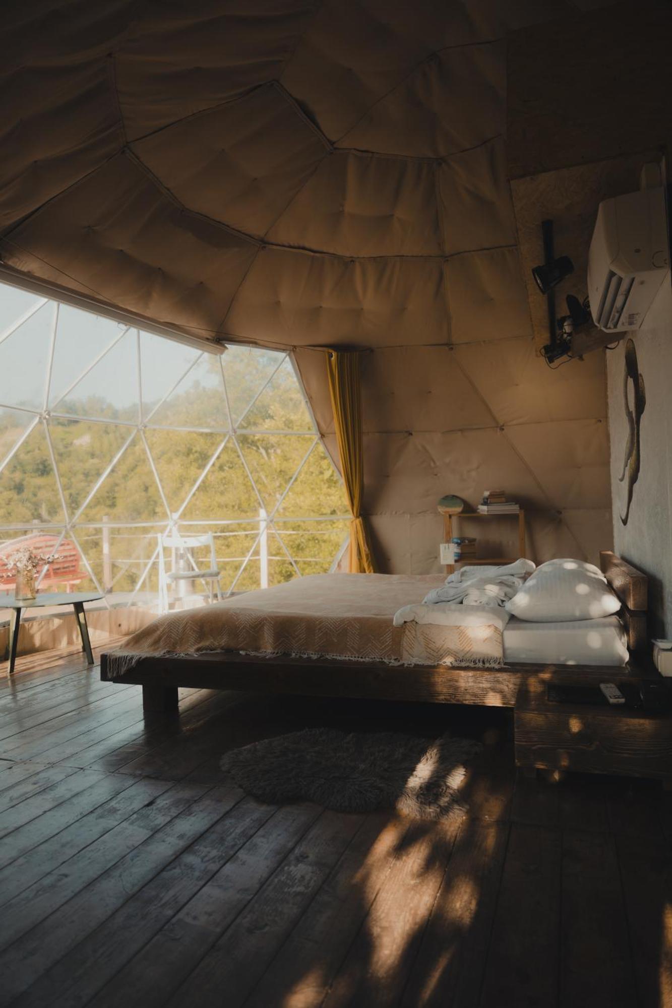 Hill Inn K'eda Екстериор снимка